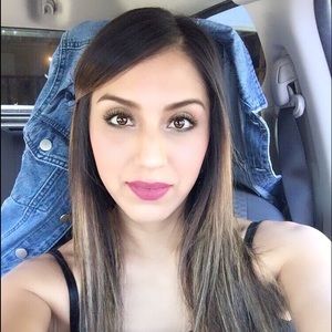 Meet your Posher, Noemi